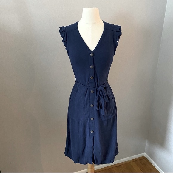 Monteau Dresses & Skirts - Monteau Button Down Dress